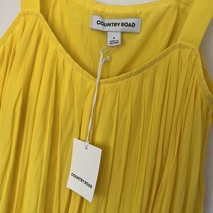 Country Road Yellow Sleeveless Top NWT